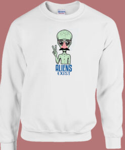 Funny Aliens Exist 80s Sweatshirt 1