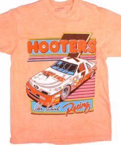 VINTAGE NASCAR ALAN KULWICKI HOOTERS RACE TEAM TEE SHIRT 90S SIZE MEDIUM MADE IN USA VINTAGE NASCAR ALAN KULWICKI HOOTERS RACE TEAM TEE SHIRT 90S SIZE MEDIUM MADE IN USA