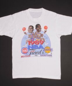 VINTAGE NBA DETROIT PISTONS VS LOS ANGELES LAKERS TEE SHIRT 1989 SIZE MEDIUM VINTAGE NBA DETROIT PISTONS VS LOS ANGELES LAKERS TEE SHIRT 1989 SIZE MEDIUM
