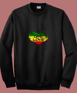 Rastafari One Love Vintage Jamaican Heart 80s Sweatshirt Rastafari One Love Vintage Jamaican Heart 80s Sweatshirt