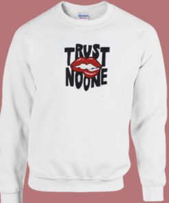 Trust No One Lips 80s Sweatshirt 1