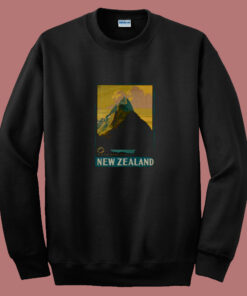 Vintage New Zealand Mitre Peak Mountain 80s Sweatshirt Vintage New Zealand Mitre Peak Mountain 80s Sweatshirt