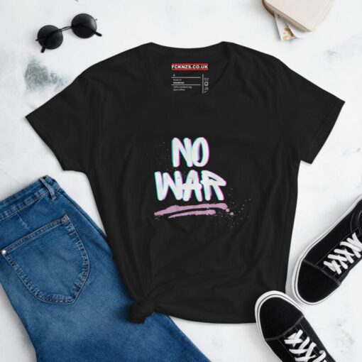 NO WAR Women’s T-shirt