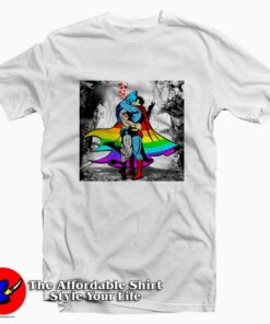 Kissing Romantic Batman and Superman T-shirt On Sale