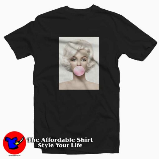 Marilyn Monroe CUte Eating Graphic Unisex T-shirt On Sale