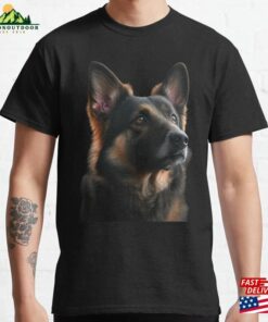 “Dog 3” Classic T-Shirt Sweatshirt
