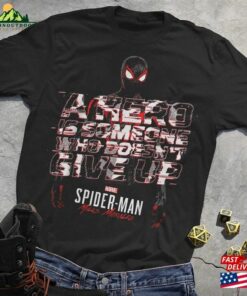 A Hero Is Some One Who Doesn‘T Give Up T-Shirt Spider Man 2023 Shirt Sweatshirt