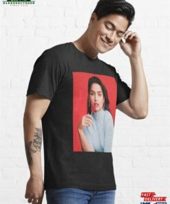 Ana Dearmas Essential T Shirt Sweatshirt Hoodie 4
