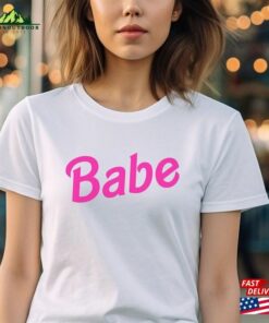 Babe Barbie Doll Font Tee Unisex Modern Slim Fit Funny Ken Movie Inspired T-Shirt Classic Babe Barbie Doll Font Tee Unisex Modern Slim Fit Funny Ken Movie Inspired T-Shirt Classic