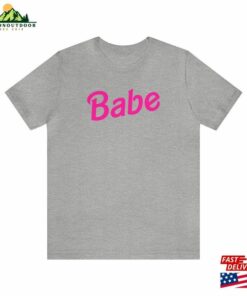 Babe Barbie Doll Font Tee Unisex Modern Slim Fit Funny Ken Movie Inspired T-Shirt Classic 3 Babe Barbie Doll Font Tee Unisex Modern Slim Fit Funny Ken Movie Inspired T Shirt Classic 4