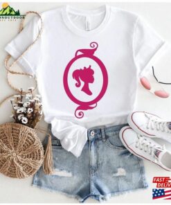 Barbie T-Shirt Fan Shirt 2023 Unisex Classic Barbie T-Shirt Fan Shirt 2023 Unisex Classic