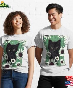 Black Kitten In A Field Of Daisies Classic T-Shirt Sweatshirt