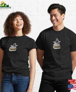 Book Stack With Witches Hat Fantasy Books Classic T-Shirt Hoodie Book Stack With Witches Hat Fantasy Books Classic T-Shirt Hoodie
