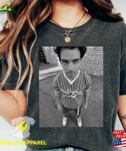 Comfort Colors® Funny Joe Jonas Shirt Vintage 90S Movie Rapper Retro Sweatshirt Hoodie Comfort Colors® Funny Joe Jonas Shirt Vintage 90S Movie Rapper Retro Sweatshirt Hoodie