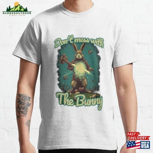 Don’t Mess With The Bunny Vintage Retro Easter Comic Classic T-Shirt