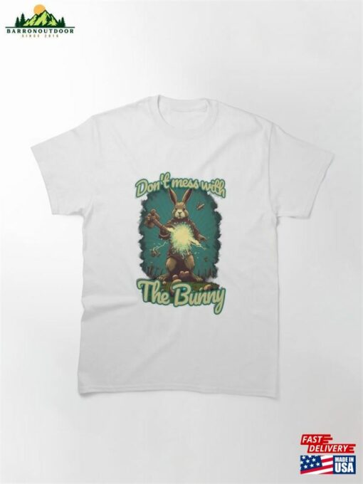 Don’t Mess With The Bunny Vintage Retro Easter Comic Classic T-Shirt