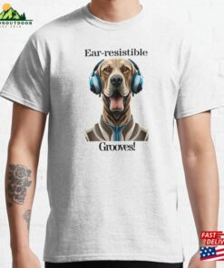 Ear Resistible Grooves! Dj Labrador Retriever With Headphones Funny Art Design T-Shirt Classic Hoodie Unisex