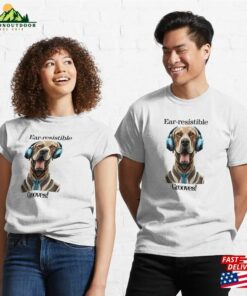 Ear Resistible Grooves! Dj Labrador Retriever With Headphones Funny Art Design T-Shirt Classic Hoodie Unisex