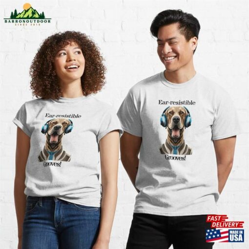 Ear Resistible Grooves! Dj Labrador Retriever With Headphones Funny Art Design T-Shirt Classic Hoodie Unisex