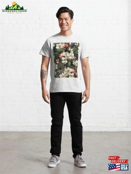 Floral Seamless Pattern Classic T-Shirt