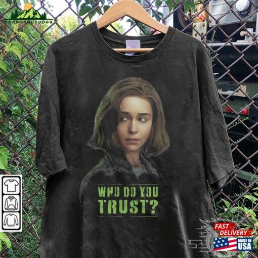 G’iah Who Do You Trust Movie Shirt Secret Invasion 2023 Tv Series Vintage 90S Y2k Classic Sweatshirt