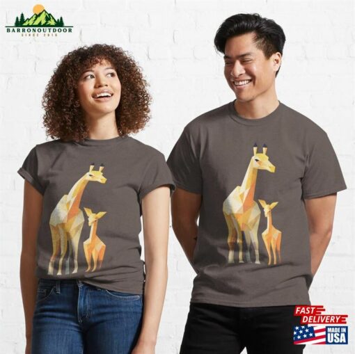 Giraffe Mom And Babe Classic T-Shirt Hoodie Sweatshirt