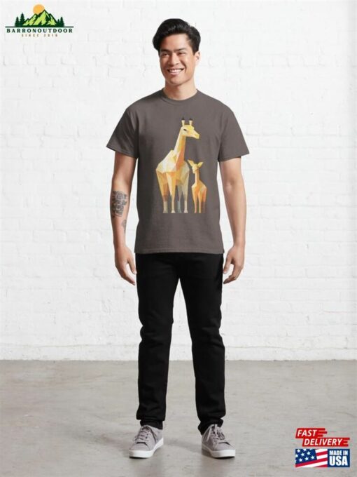 Giraffe Mom And Babe Classic T-Shirt Hoodie Sweatshirt