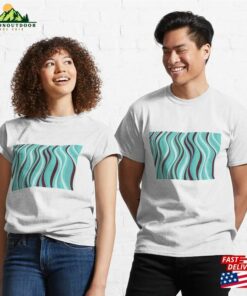 Groovy (Model 03) Classic T-Shirt Unisex
