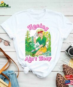Hoeing Ain’t Easy Funny Pun Graphic 90 S Inspired Retro Tee Shirt Unisex T-Shirt