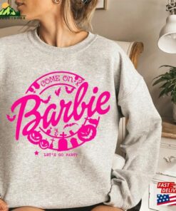 Horror Barbie Graphic Comfort Colors Sweatshirt Fans Shirt Hoodie