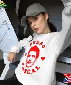 I Heart Pedro Pascal Sweatshirt Love Movie Tv Acto T-Shirt 2 Hearts For Tee Shirt Classic I Heart Pedro Pascal Sweatshirt Love Movie Tv Acto T-Shirt 2 Hearts For Tee Shirt Classic