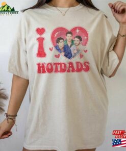 I Love Hotdads Shirt Vintage Jonas Brothers Five Albums One Night Tour Sweatshirt Hoodie 3 I Love Hotdads Shirt Vintage Jonas Brothers Five Albums One Night Tour Sweatshirt Hoodie 4