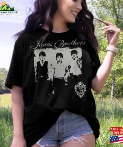 Joe Jonass Movie Rapper Retro Graphic Tee Shirt T-Shirt Unisex Joe Jonass Movie Rapper Retro Graphic Tee Shirt T-Shirt Unisex