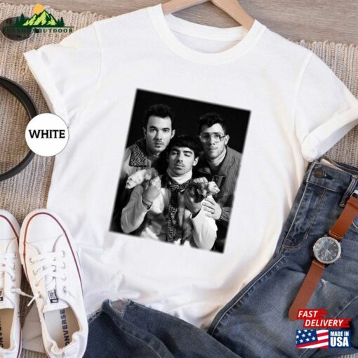 Jonas Brother Shirt Joe Band T-Shirt Five Album One Night The Tour 2023 Merch Sweatshirt Classic Hoodie