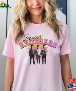 Jonas Brothers Pink Collection Shirt Five Albums One Night Tour Movie Graphic Tee T-Shirt Unisex Jonas Brothers Pink Collection Shirt Five Albums One Night Tour Movie Graphic Tee T-Shirt Unisex