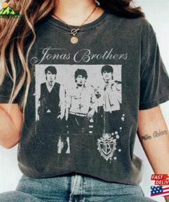 Jonas Brothers Vintage Shirt Five Albums One Night Tour Movie Graphic Tee T-Shirt Unisex