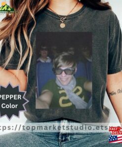 Louis Tomlinson Movie Theatre Selfie Meme Comfort Colors Shirt Cursed One Direction Classic Sweatshirt 2 Louis Tomlinson Movie Theatre Selfie Meme Comfort Colors Shirt Cursed One Direction Classic Sweatshirt 3