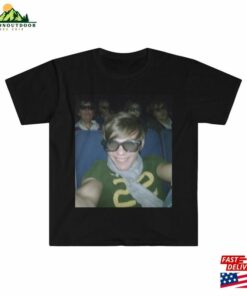 Louis Tomlinson Movie Theatre Selfie Meme T Shirt Hoodie Classic 3