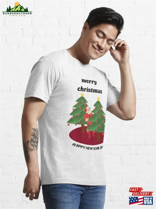 Merry Christmas Happy New Year 2023 Essential T-Shirt Classic