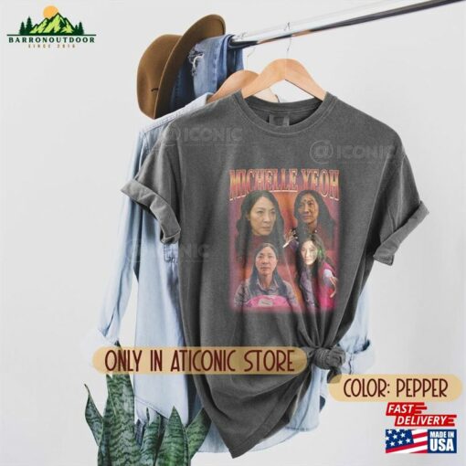 Michelle Yeoh 90S Style Shirt Everything Everywhere All At Once Evelyn Wang Classic T-Shirt