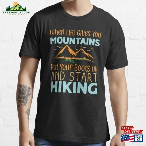 Mountains Hiking Essential T-Shirt Classic Sweatshirt