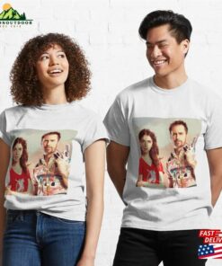 Mr Right 2 Classic T-Shirt Hoodie