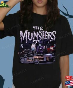 Munsters Family Cars Tshirt Vintage T-Shirt Halloween Party 2023 Sweatshirt Hoodie Munsters Family Cars Tshirt Vintage T-Shirt Halloween Party 2023 Sweatshirt Hoodie