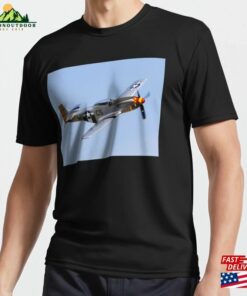 P51d Mustang 413578 In Flight Active T-Shirt Classic P51d Mustang 413578 In Flight Active T-Shirt Classic