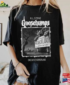 Retro 90S Goosebumps One Day At Horrorland T-Shirt Halloween Shirt Classic Hoodie