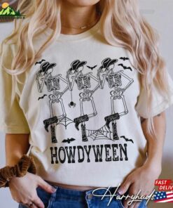 Retro Howdyween Shirts Disney Halloween Shirt 2023 Party Sweatshirt Classic Retro Howdyween Shirts Disney Halloween Shirt 2023 Party Sweatshirt Classic