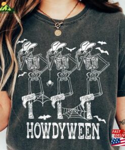 Retro Howdyween Shirts Disney Halloween Shirt 2023 Party Sweatshirt Classic