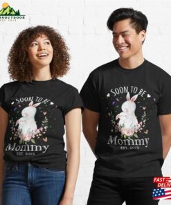 Soon To Be Mommy Happy New Year Birth Est 2023 Rabbit Classic T-Shirt Soon To Be Mommy Happy New Year Birth Est 2023 Rabbit Classic T-Shirt