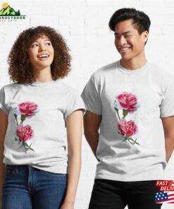 Sweet Mini Pink Carnations Classic T-Shirt Sweatshirt