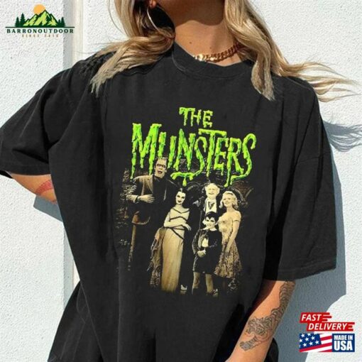 The Munsters Family T-Shirt Monsters Halloween Party 2023 Hoodie Sweatshirt